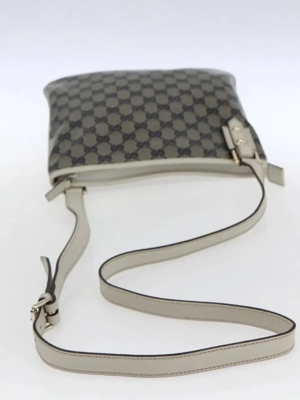 GUCCI GG Crystal Shoulder Bag Coated Canvas Navy Gold 257246 Auth 173553V - Picture 8 of 16